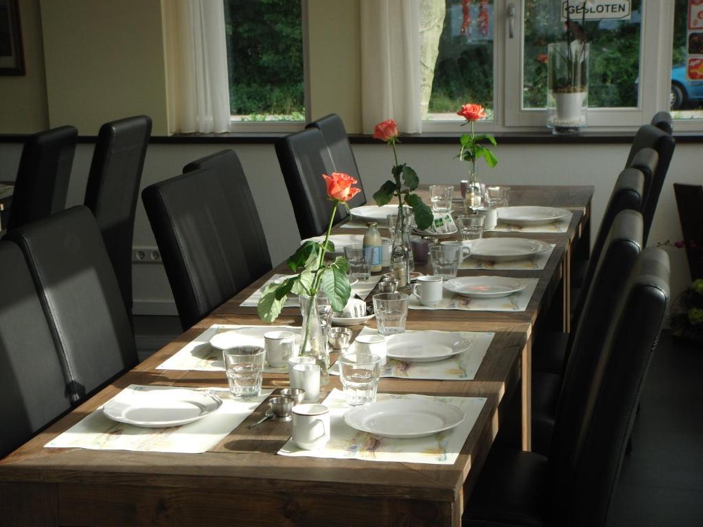 Hotel Restaurant Lakeside Uithoorn Exterior photo
