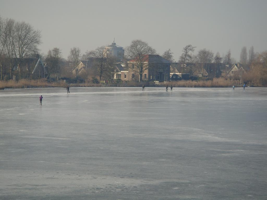 Hotel Restaurant Lakeside Uithoorn Exterior photo